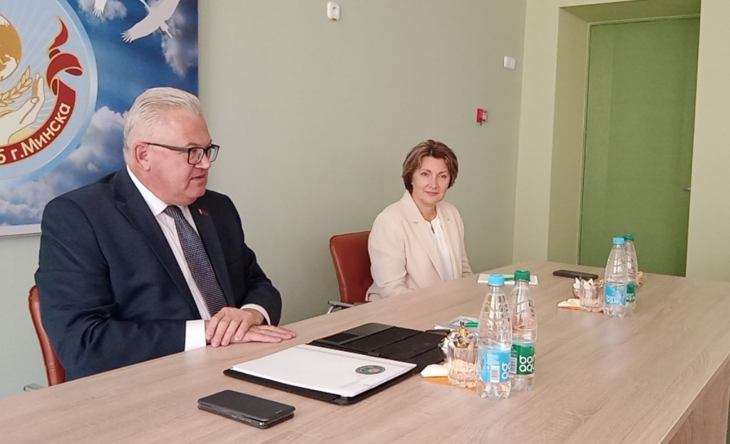 Министр образования Игорь Карпенко