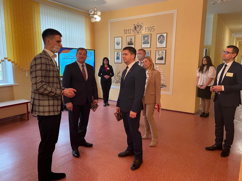 Заместитель Министра образования Александр Кадлубай посещает Могилевский регион